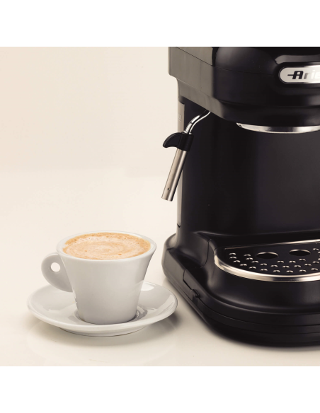 1318 Ariete Moderna Espresso Black integreeritud kohviveskiga